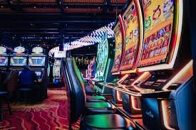 Exciting live sports and casino games offered on phcash24 mobile platform